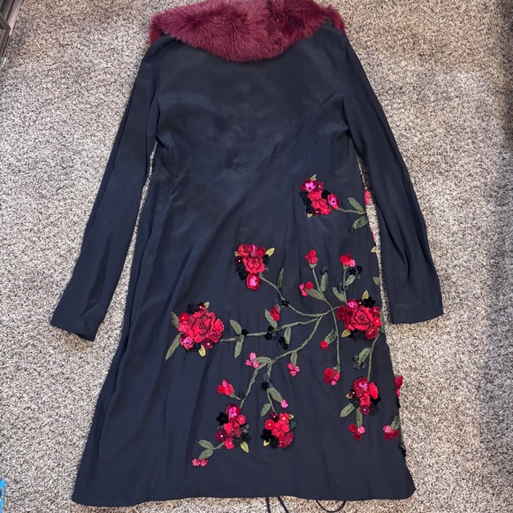 Dolce & Gabbana Silk Wrap Coat Floral Embroidery Fur Collar Black Red IT 44 - Picture 3 of 8